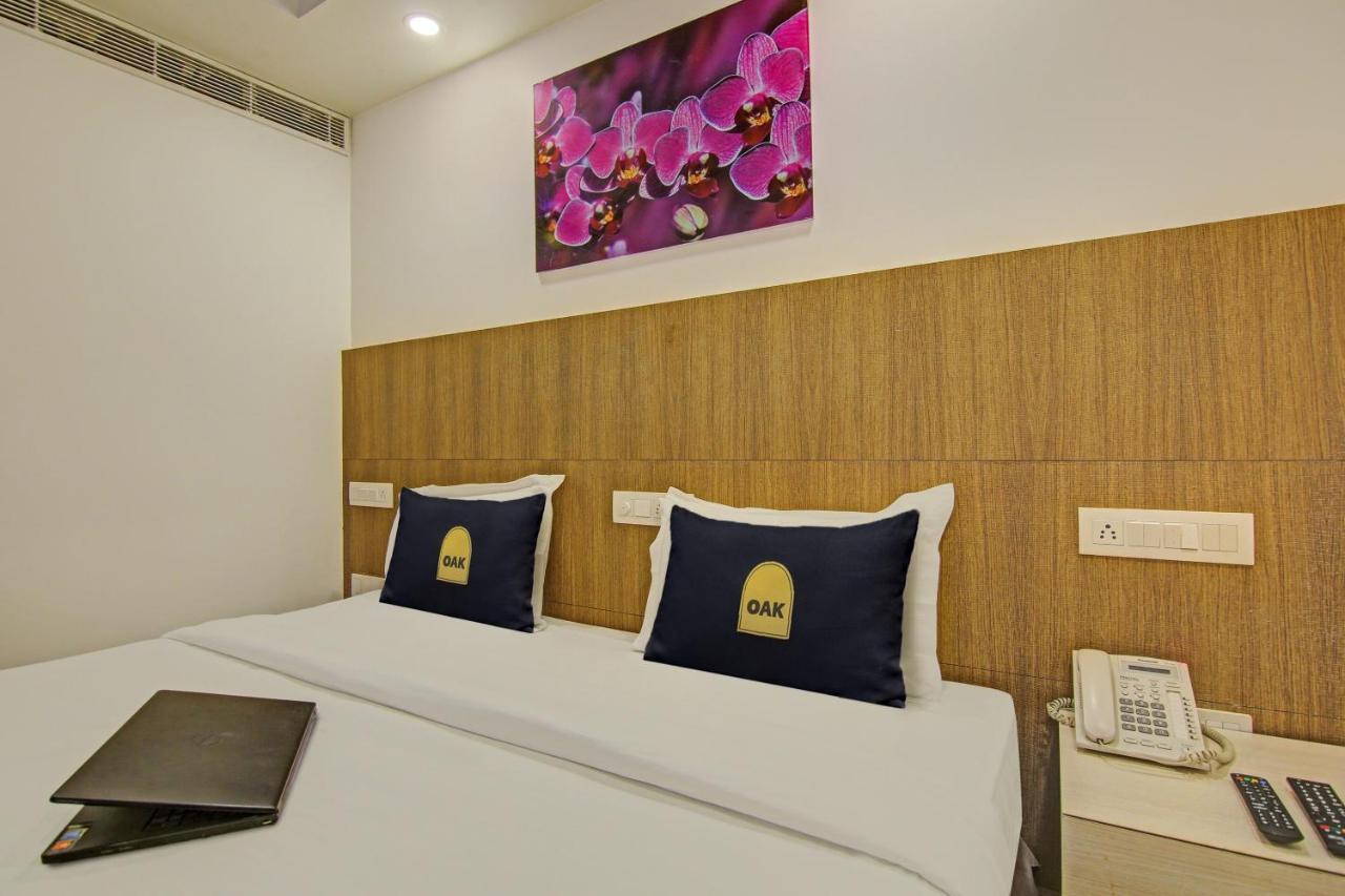 מלון ניו דלהי Townhouse Oak Safdarjung מראה חיצוני תמונה